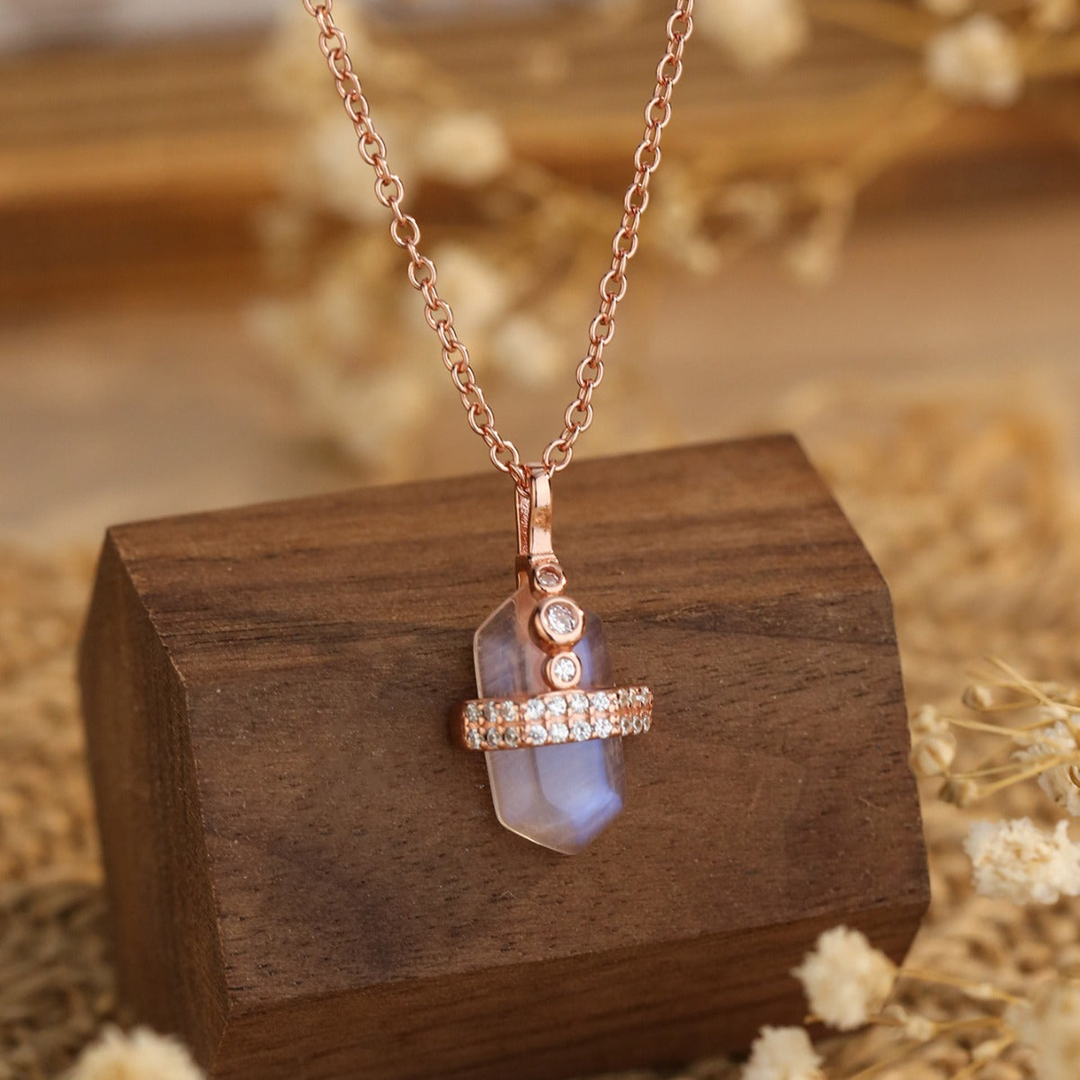 Naszyjnik Emma z Kamieniem Księżycowym