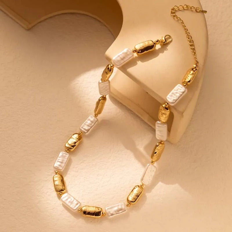 Kolor Vintage z Prostokątnymi Złotymi i Białymi Perłami