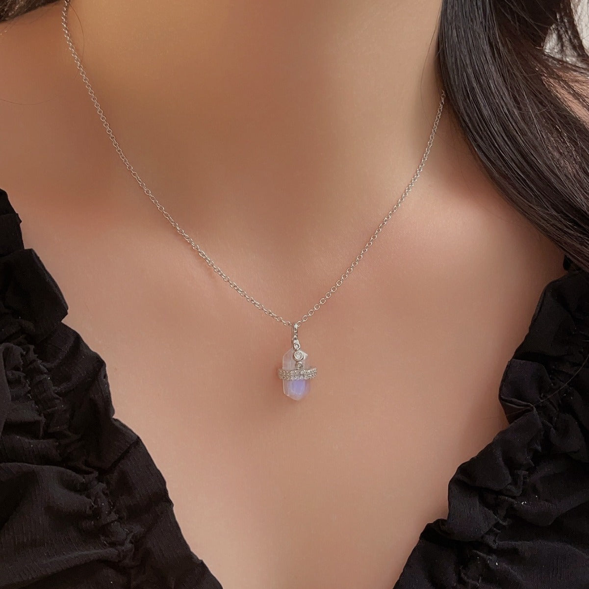 Naszyjnik Emma z Kamieniem Księżycowym