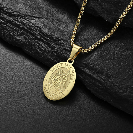 Owalny Naszyjnik z Portretem Anioła ze Stali Nierdzewnej