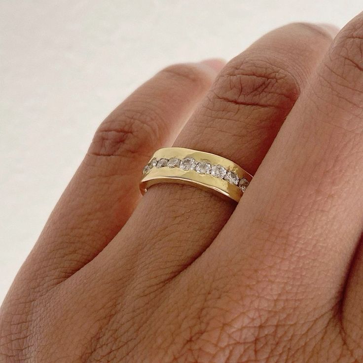 Vintage pierścionek ze złota z cyrkonią